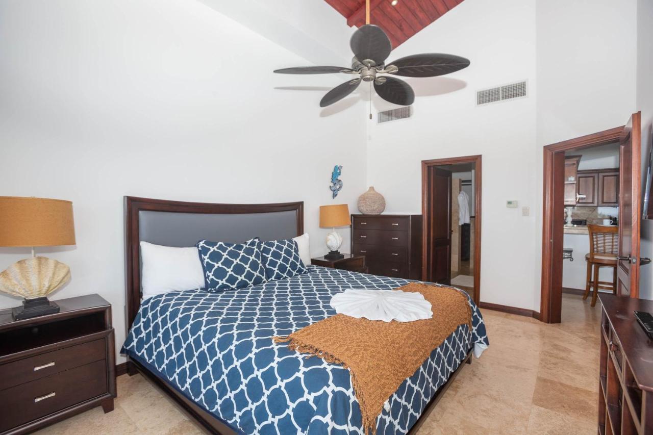 Pristine Bay Villa 1304 With Large Pool - 3 Bedroom Condo French Harbour Luaran gambar
