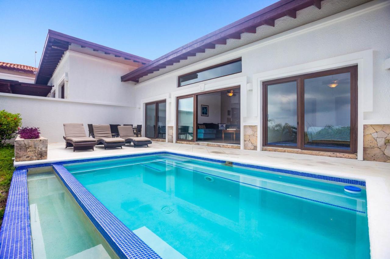Pristine Bay Villa 1304 With Large Pool - 3 Bedroom Condo French Harbour Luaran gambar